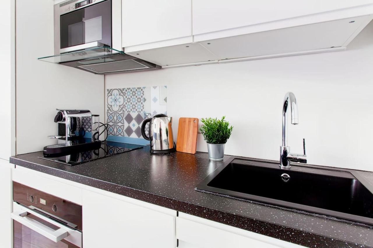 Guestready - Lovely Practical Apartment In Menilmontant パリ エクステリア 写真